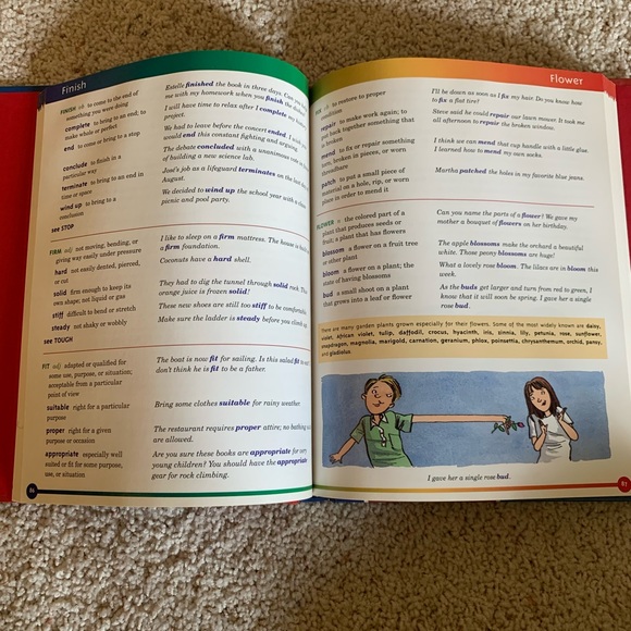 Scholastic Children’s Thesaurus - Picture 2 of 4